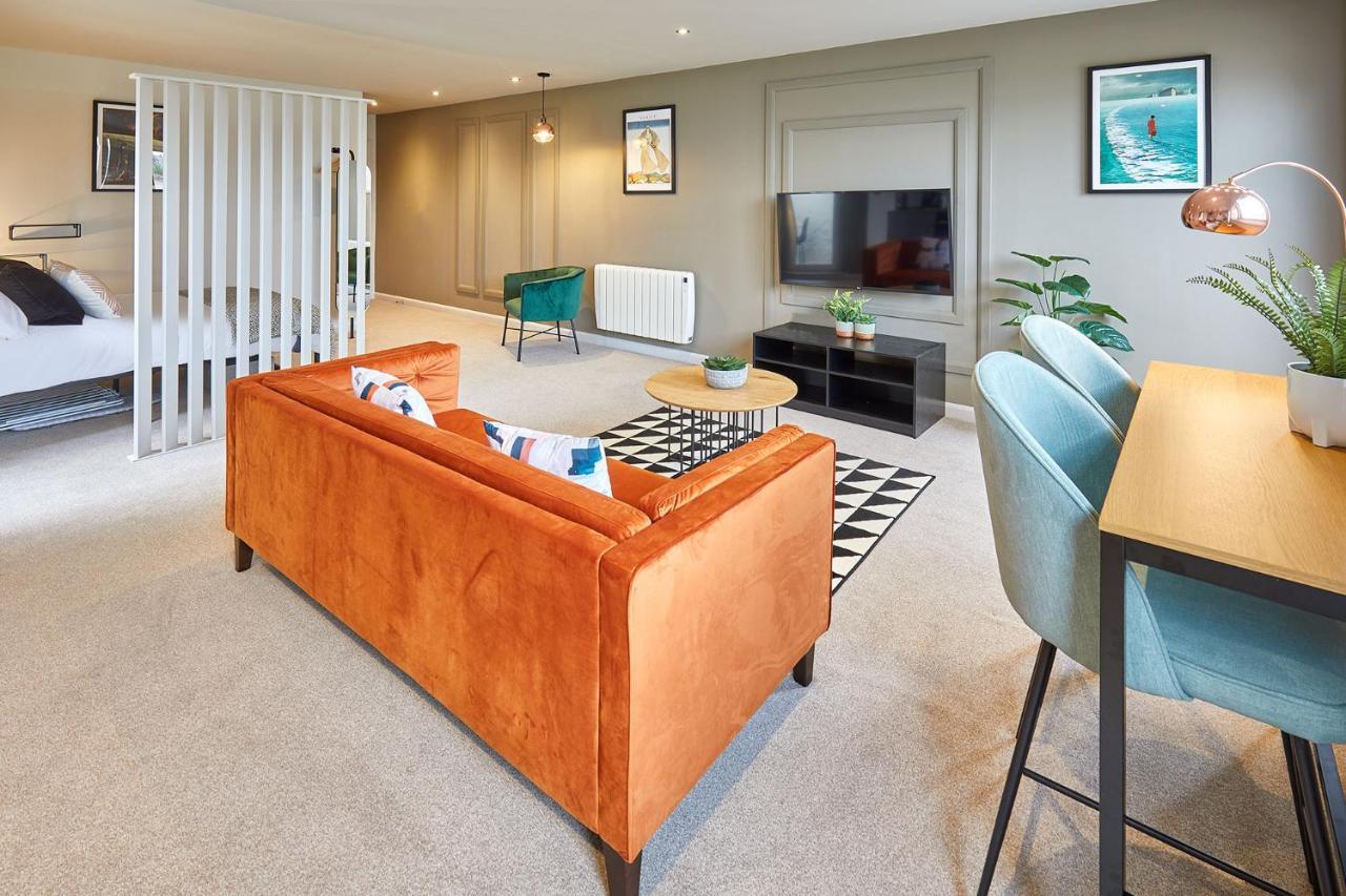 Host & - North Marine House Apartment